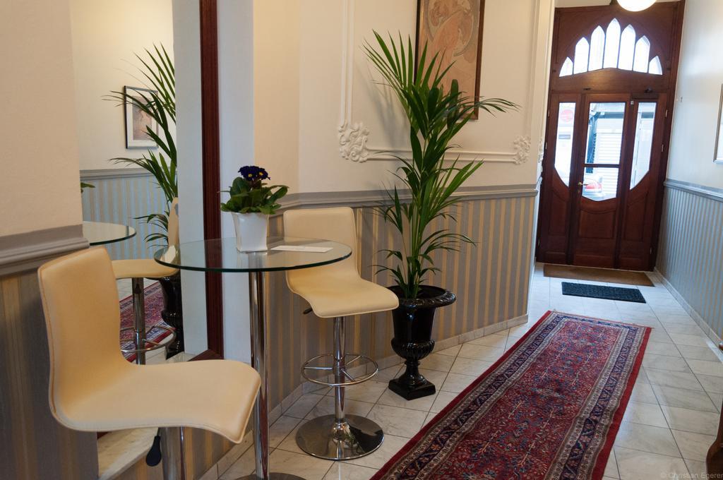 Garni Hotel Drei Lilien Wiesbaden Bagian luar foto