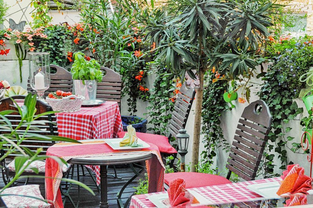Garni Hotel Drei Lilien Wiesbaden Bagian luar foto